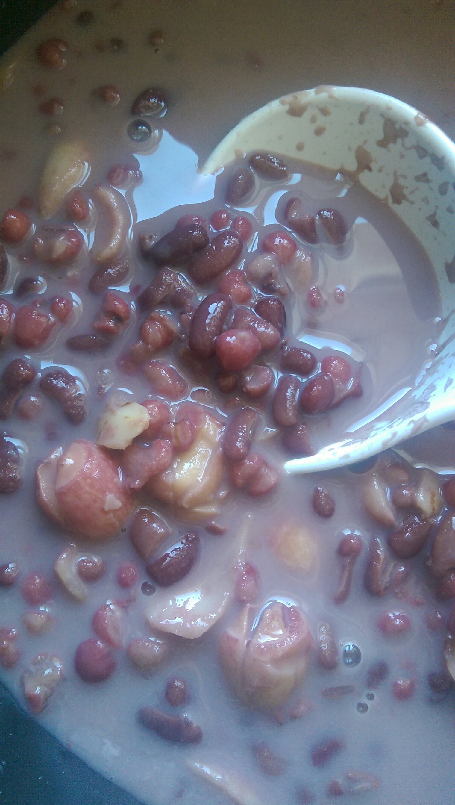 红豆薏米莲子百合粥(牛奶版)的做法