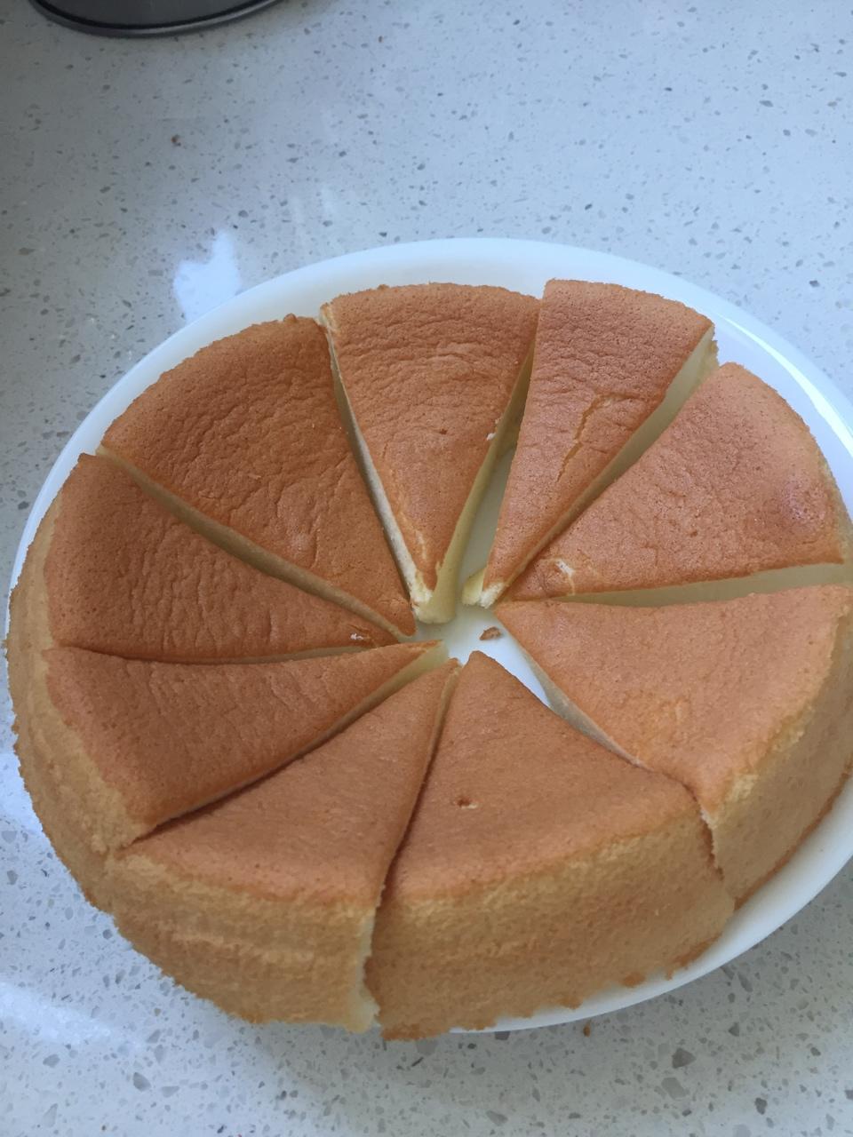 《Tinrry下午茶》教你做基础原味蛋糕卷