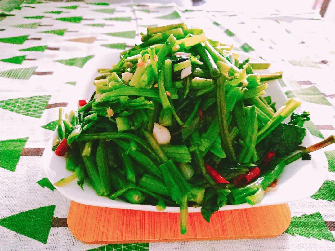 炝炒空心菜（不黑的秘密）