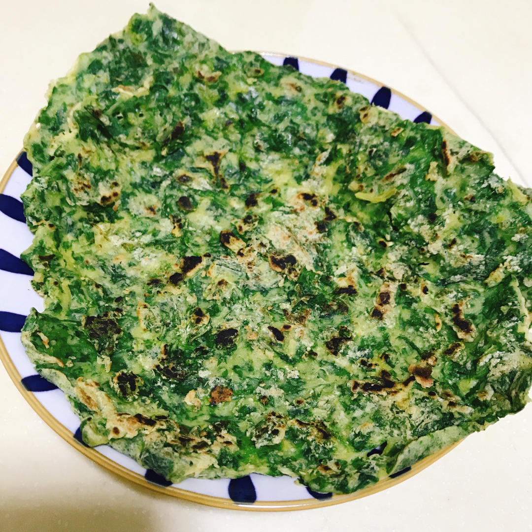芹菜叶蛋饼