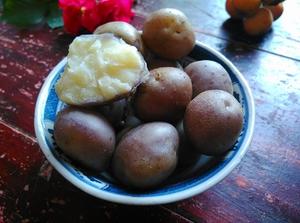 紫皮土豆泥的做法 步骤2