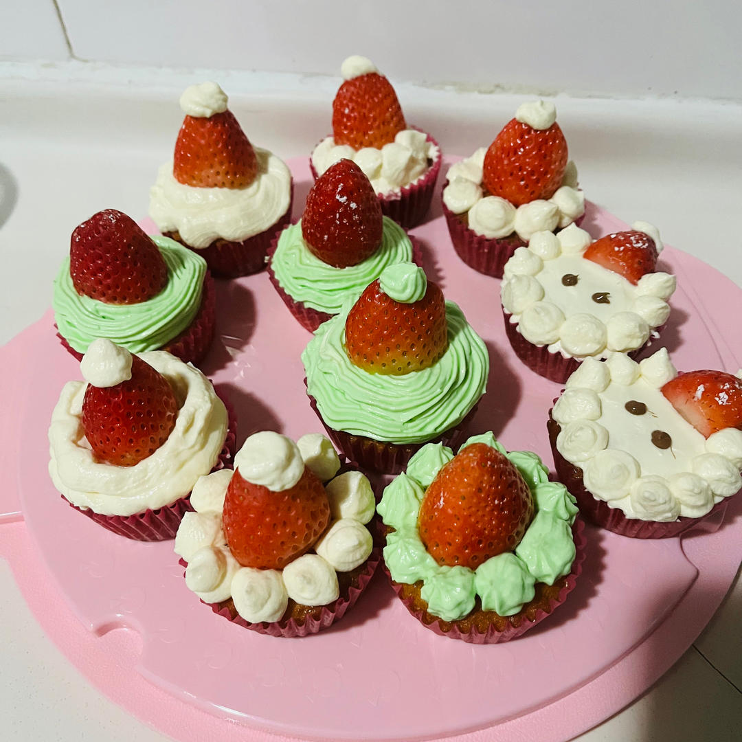 圣诞纸杯蛋糕🧁
