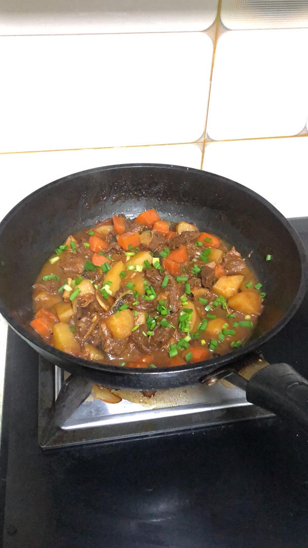 红烧牛肉土豆 （独家秘制）