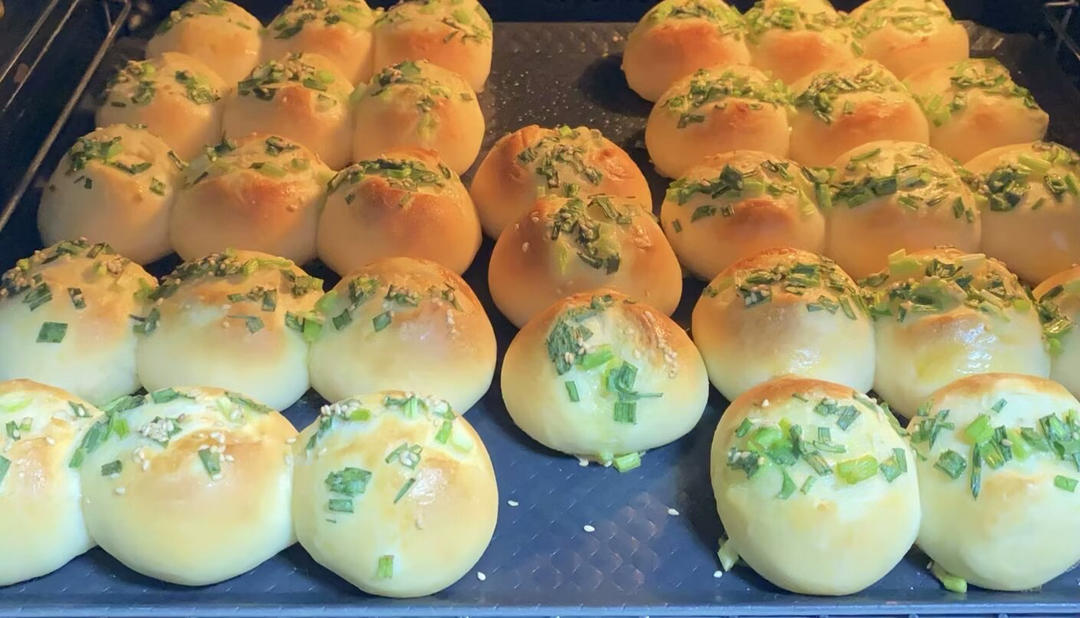 松软可爱，香葱泡泡包