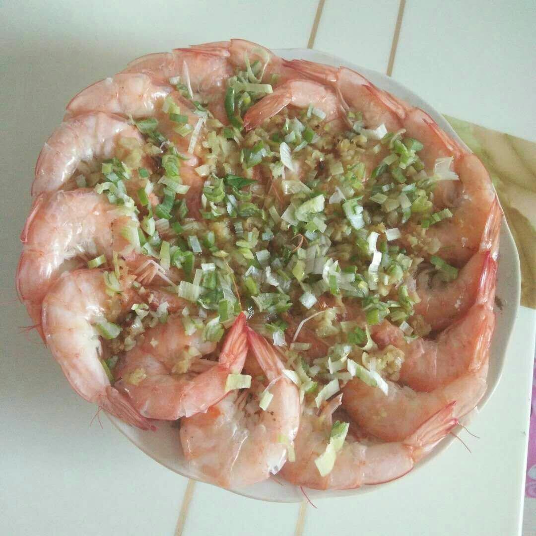 虾最美味的吃法必须是这个——蒜蓉蒸虾（多动图，孔瑶的食谱）