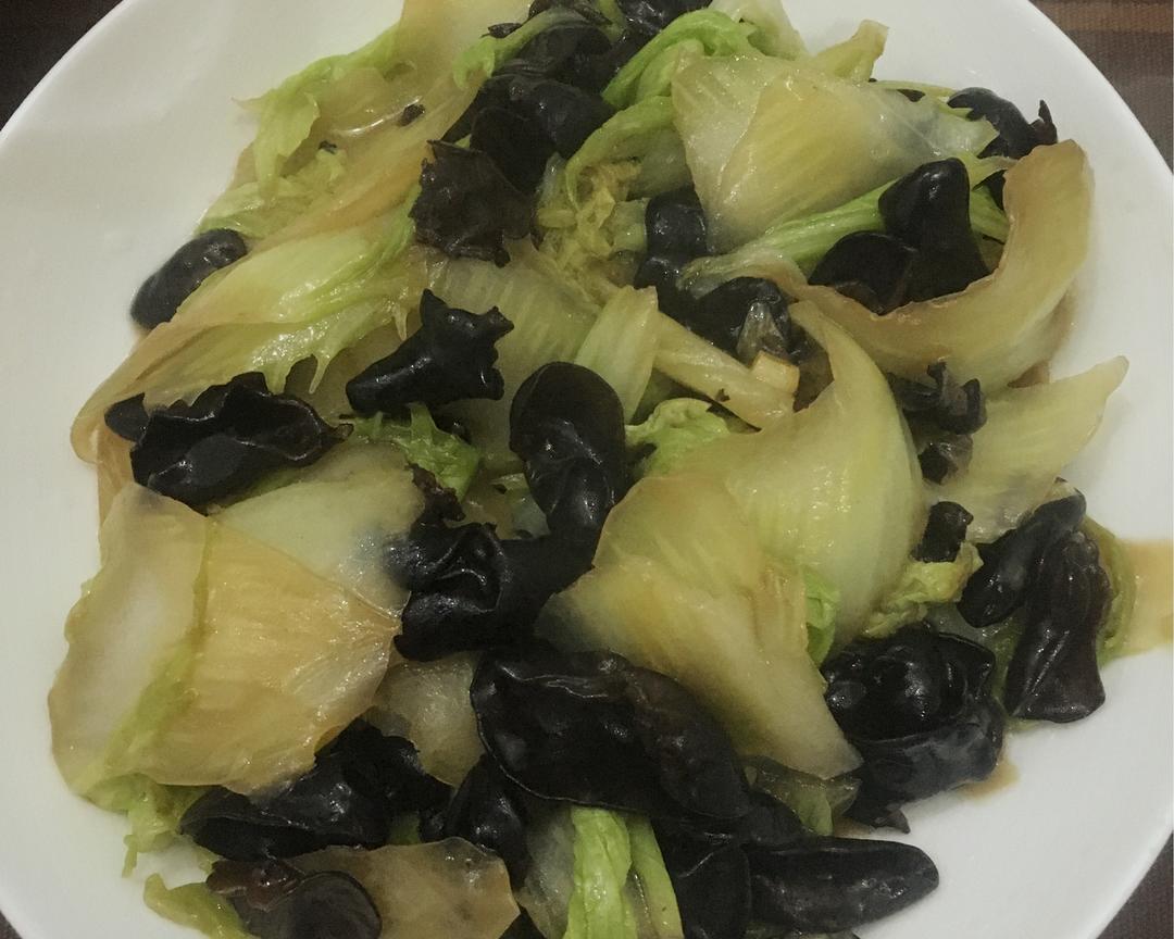 白菜炒木耳