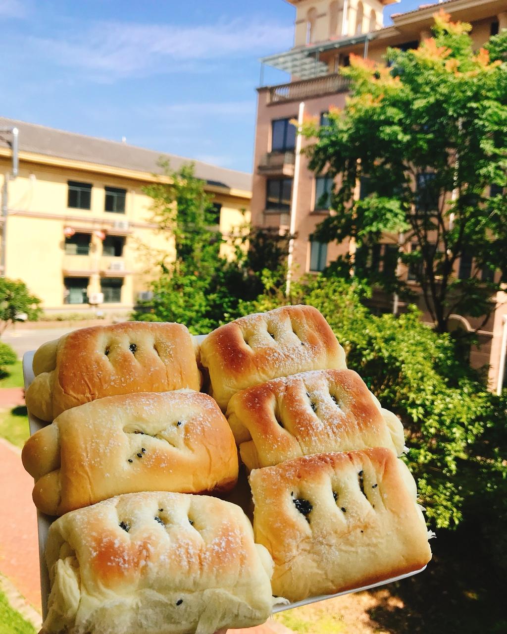 软到不知所措的牛奶卷