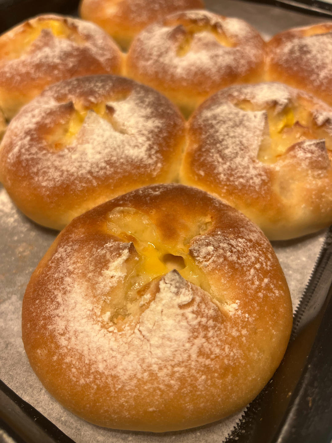 (超好吃的咸口面包）爆浆培根芝士面包