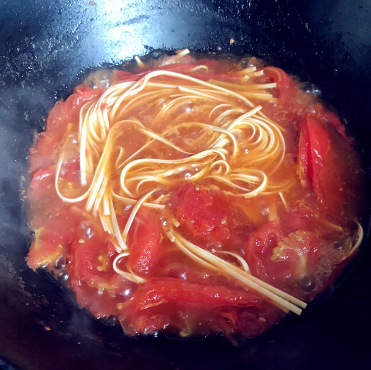 🍅番茄汤面🍜                      超级简单，营养又好吃的做法 步骤5