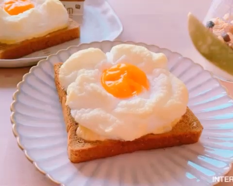 云朵蛋☁️颜值最高的鸡蛋的做法