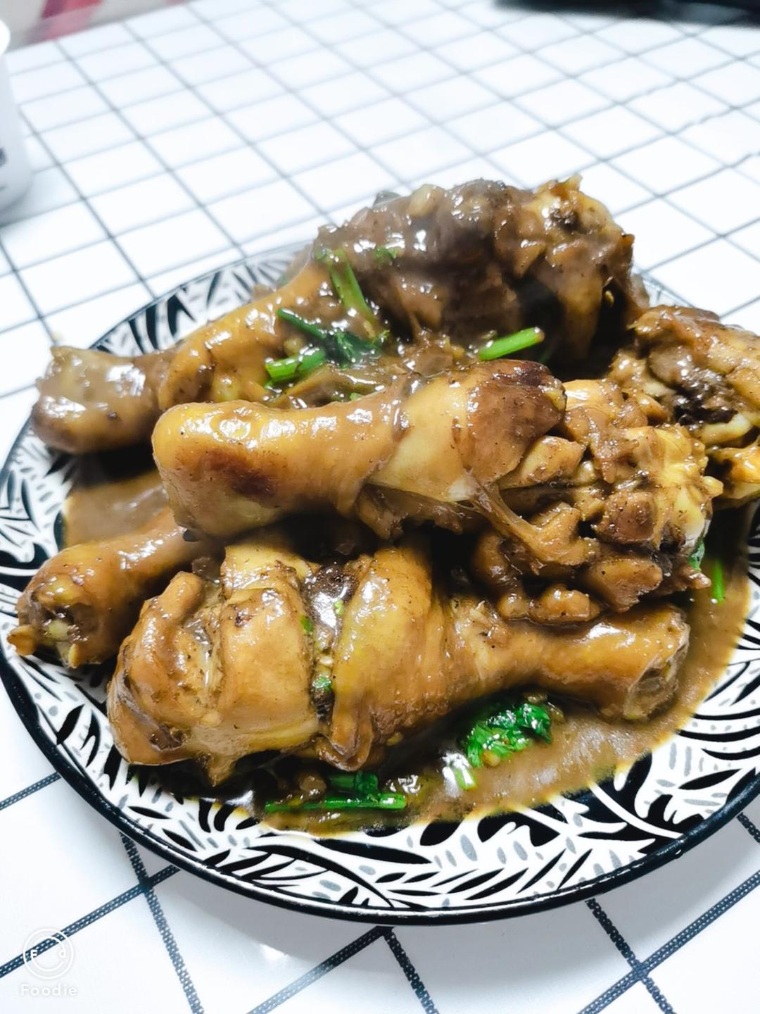 🔥好吃到飙泪的秘汁多汁蒜香鸡腿，鲜嫩到流口水。