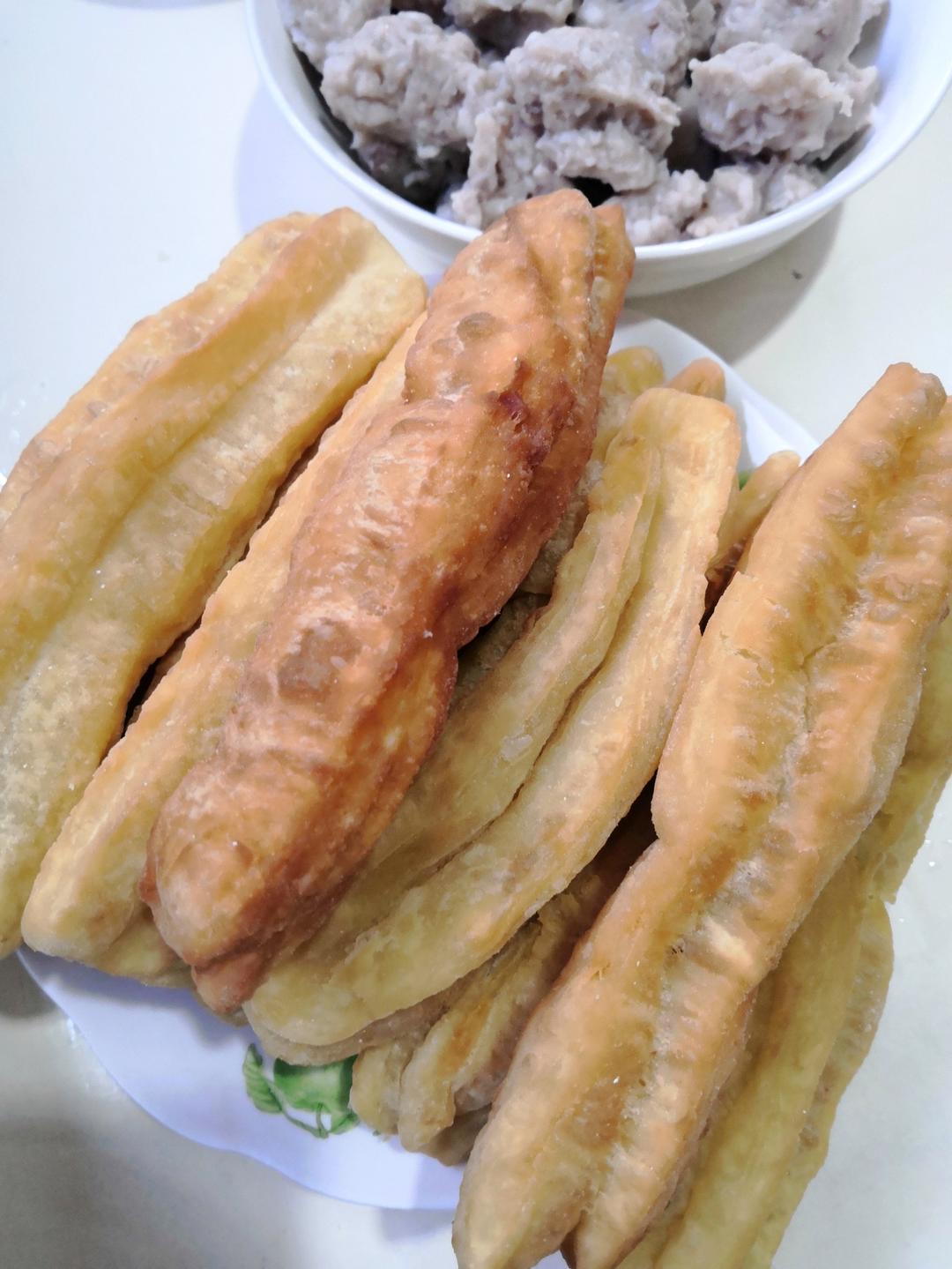 空心酥脆油条