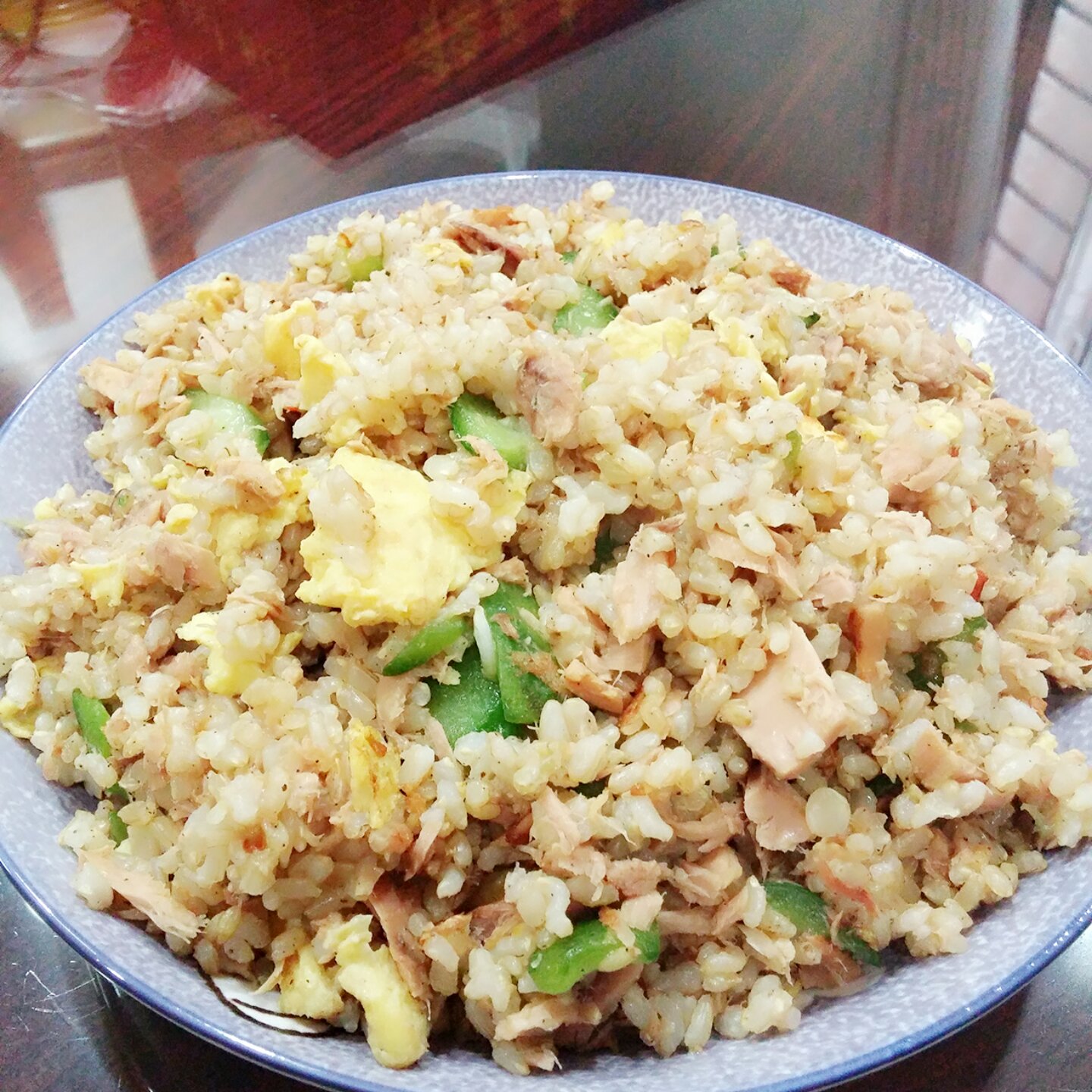 糙米金枪鱼蛋炒饭