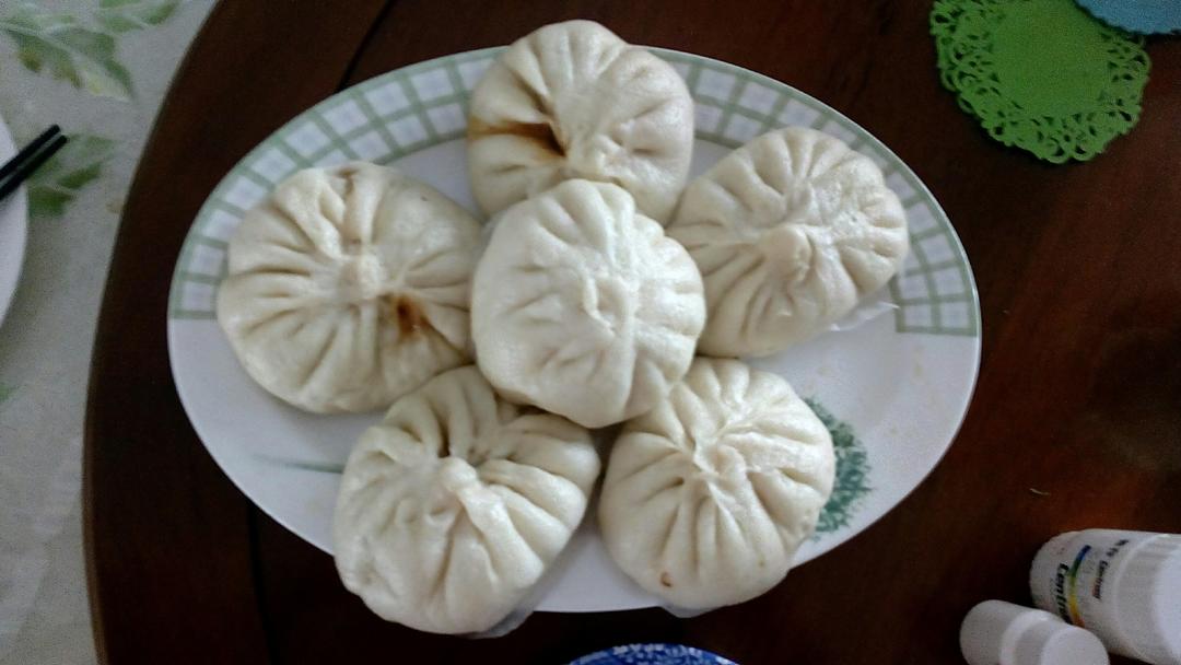 肉包子,杠杠的