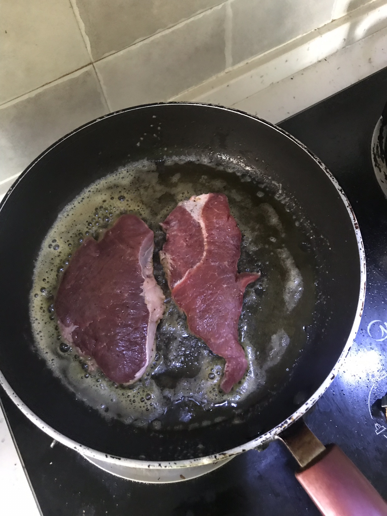 鲜牛肉自制煎牛排的做法 步骤6