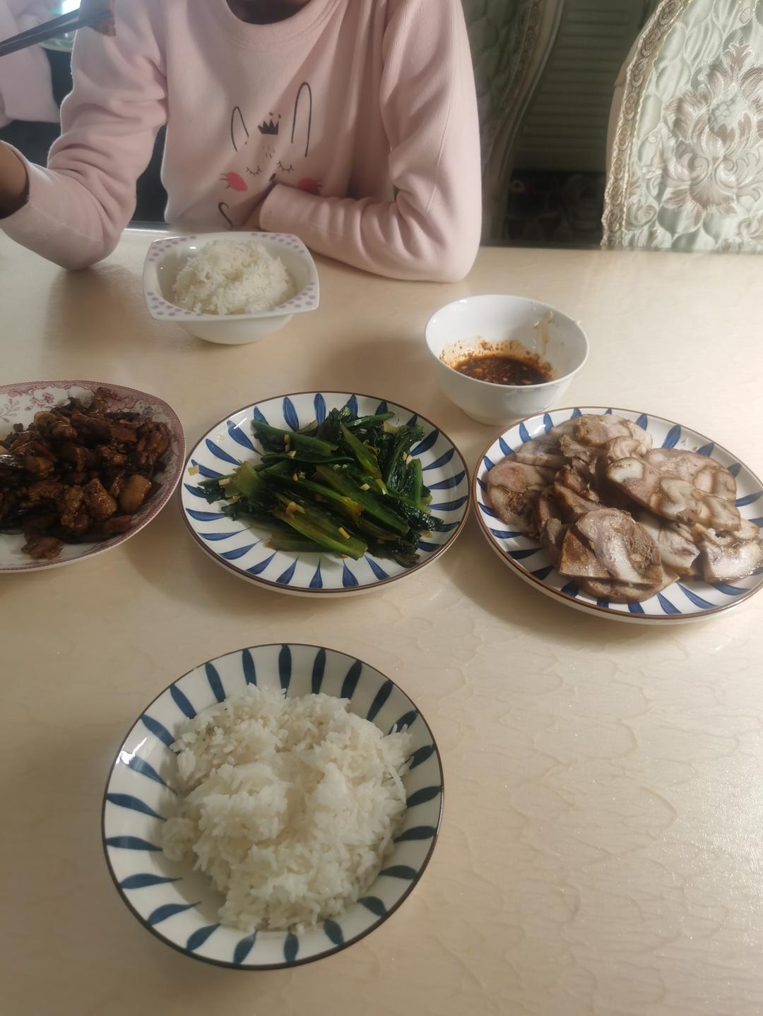 平菇炒肉