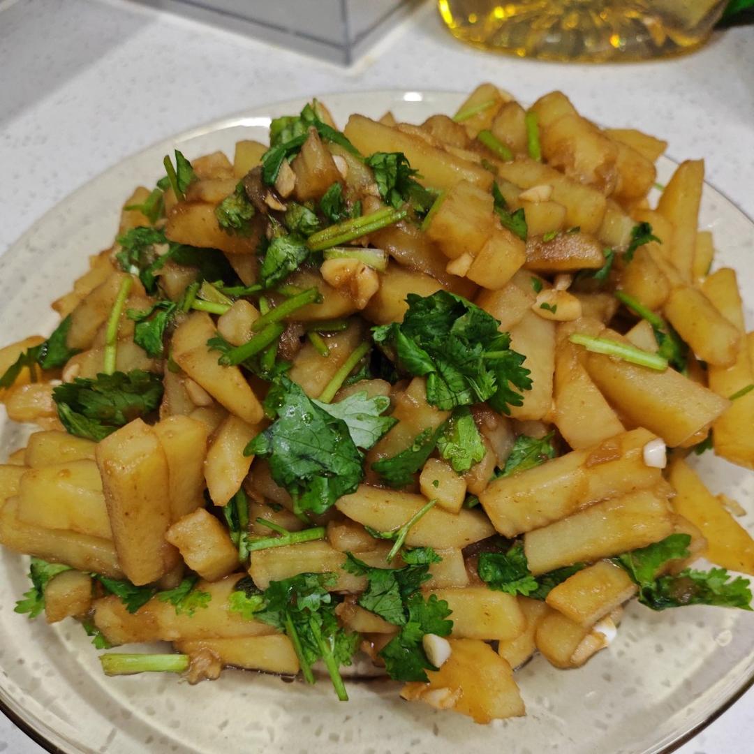 【狼牙土豆🥔】