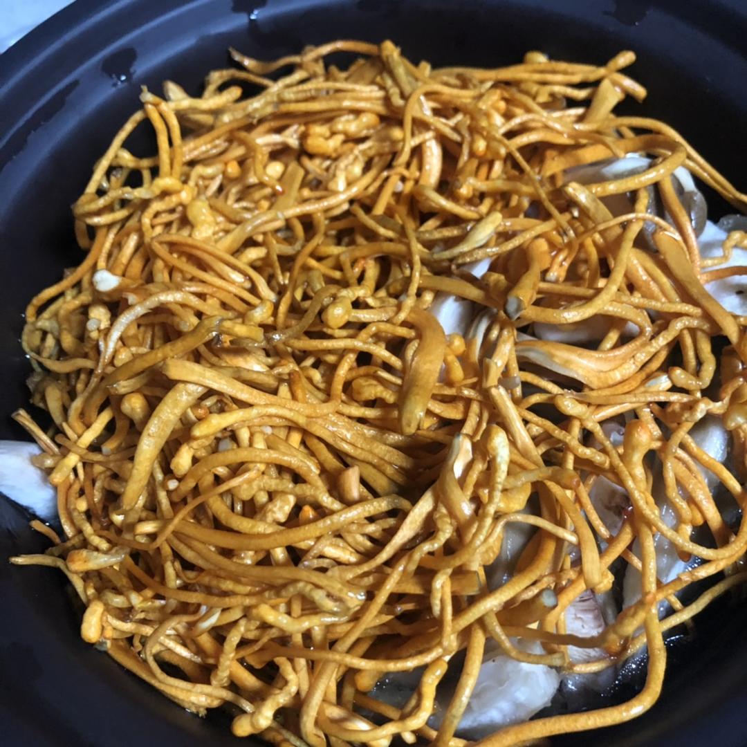 虫草花乌鸡汤
