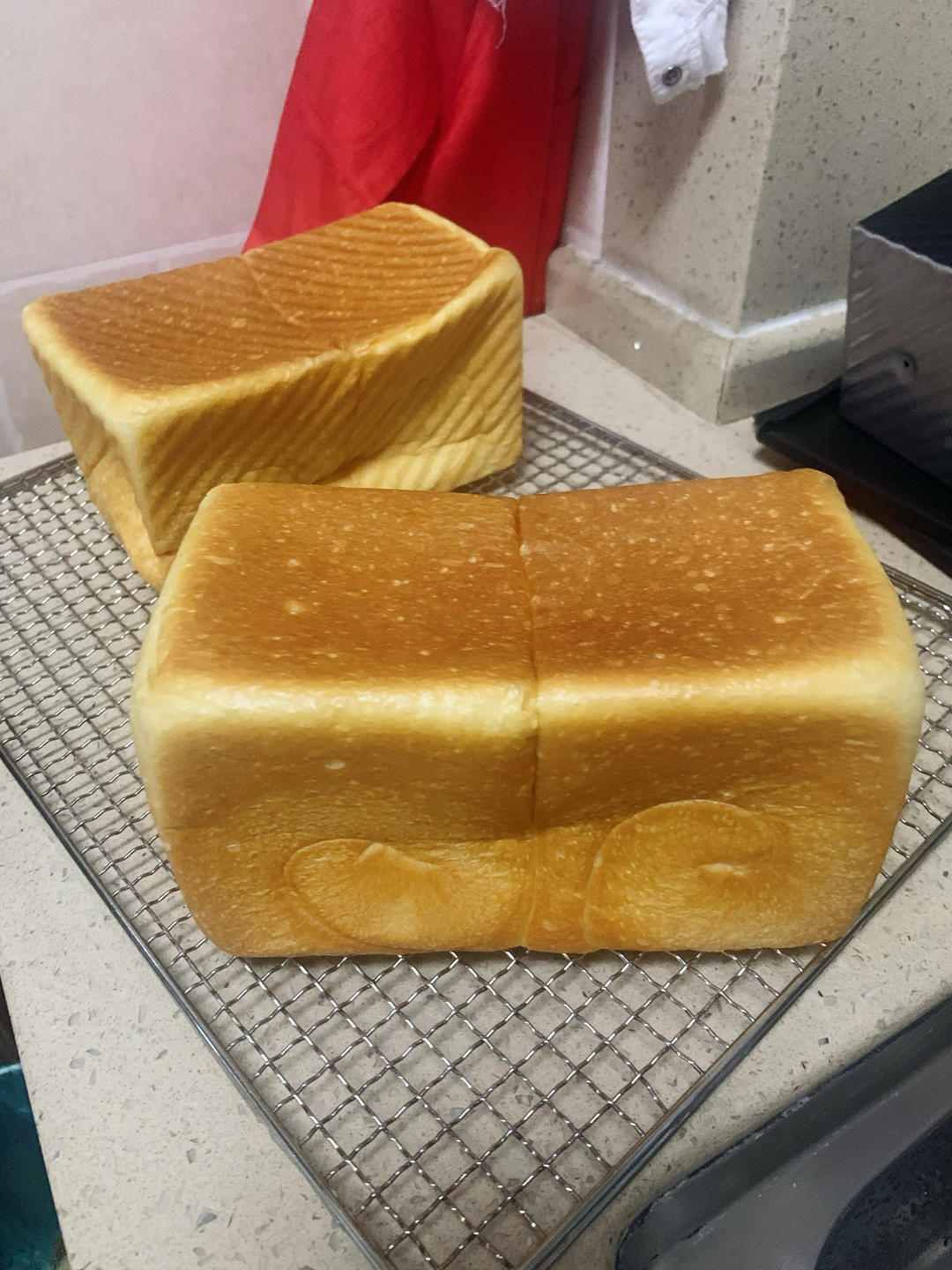 软到拿不起来的生吐司