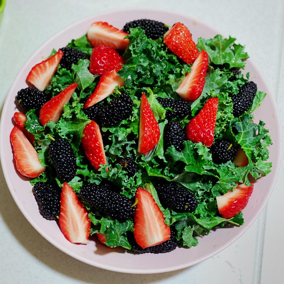 草莓和桑椹｛最佳清洗方法｝