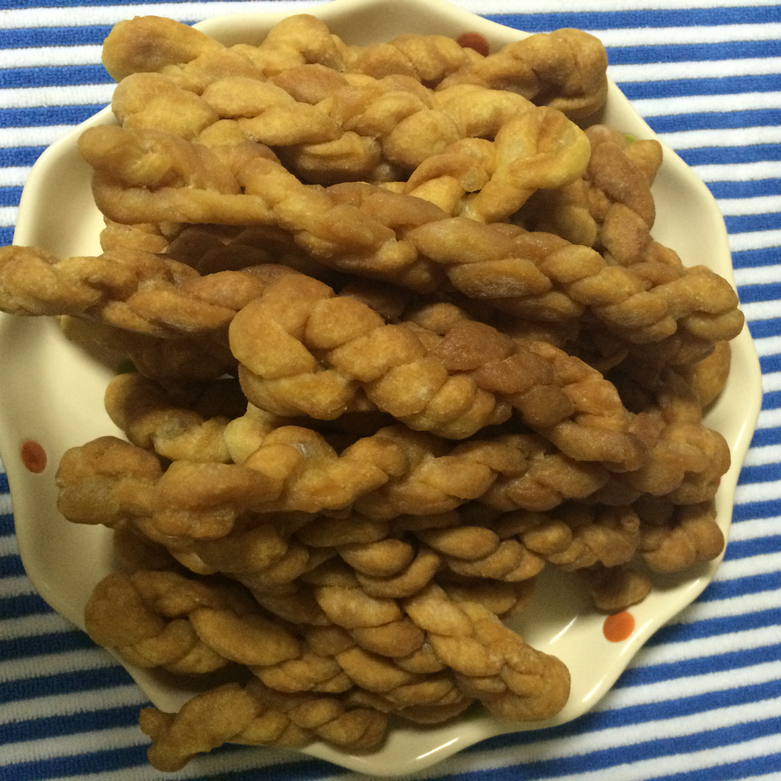 鸡蛋小麻花