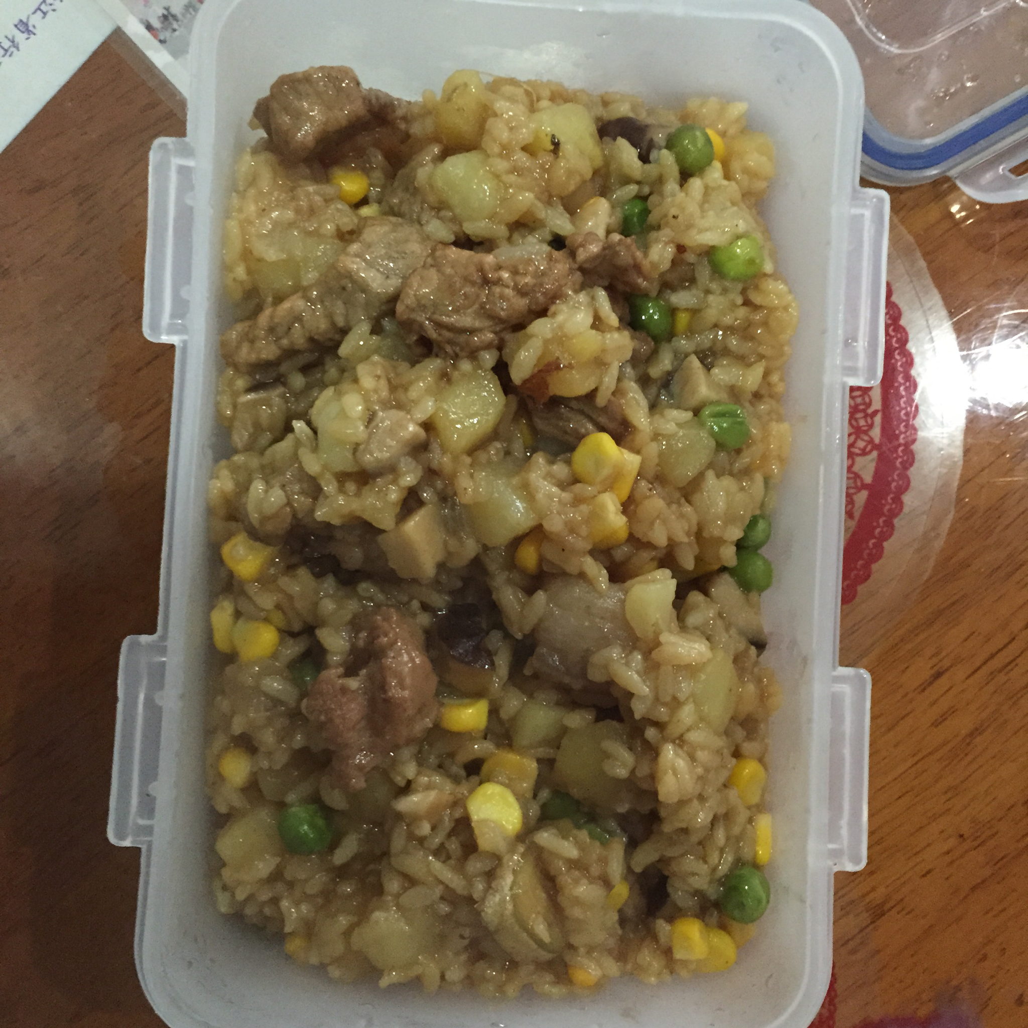 喷香排骨焖饭（爆好吃）