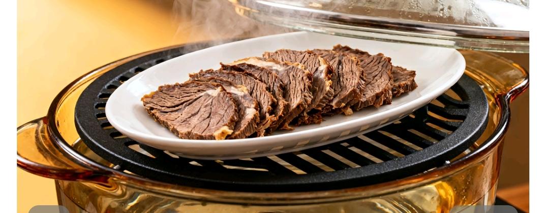 熟牛肉干热蒸，蘸椒盐法。