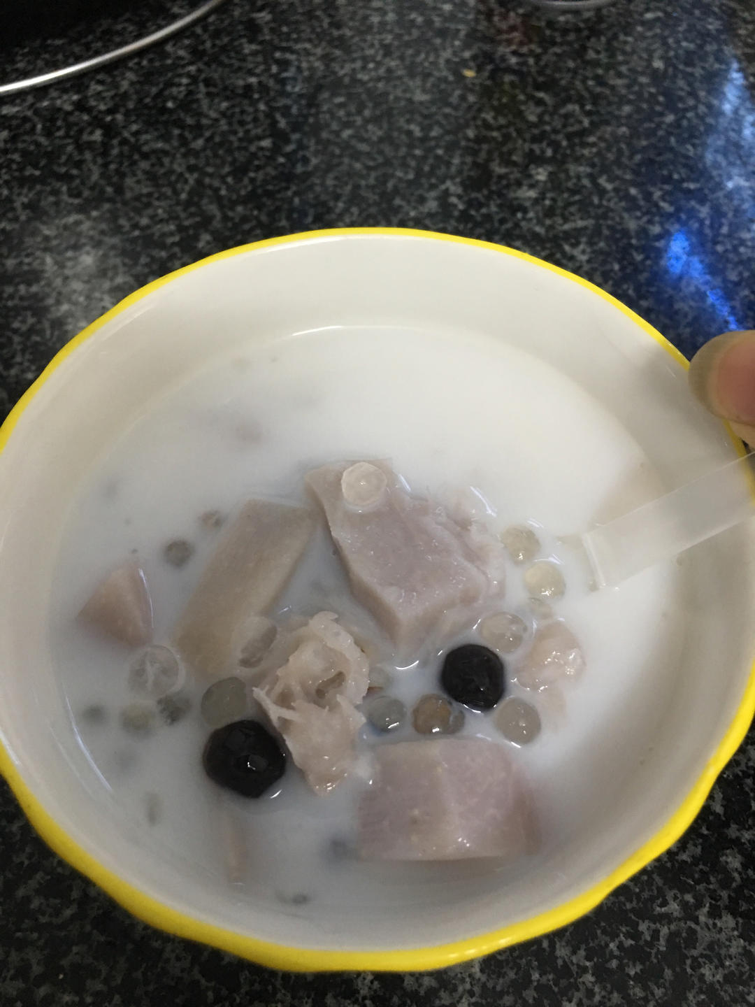 和甜品店一样好喝的椰奶香芋西米露