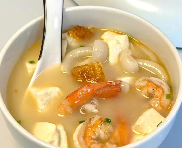 好喝到吞掉舌头！！！ ​​​减脂营养虾仁蘑菇豆腐汤。 ​​​的做法
