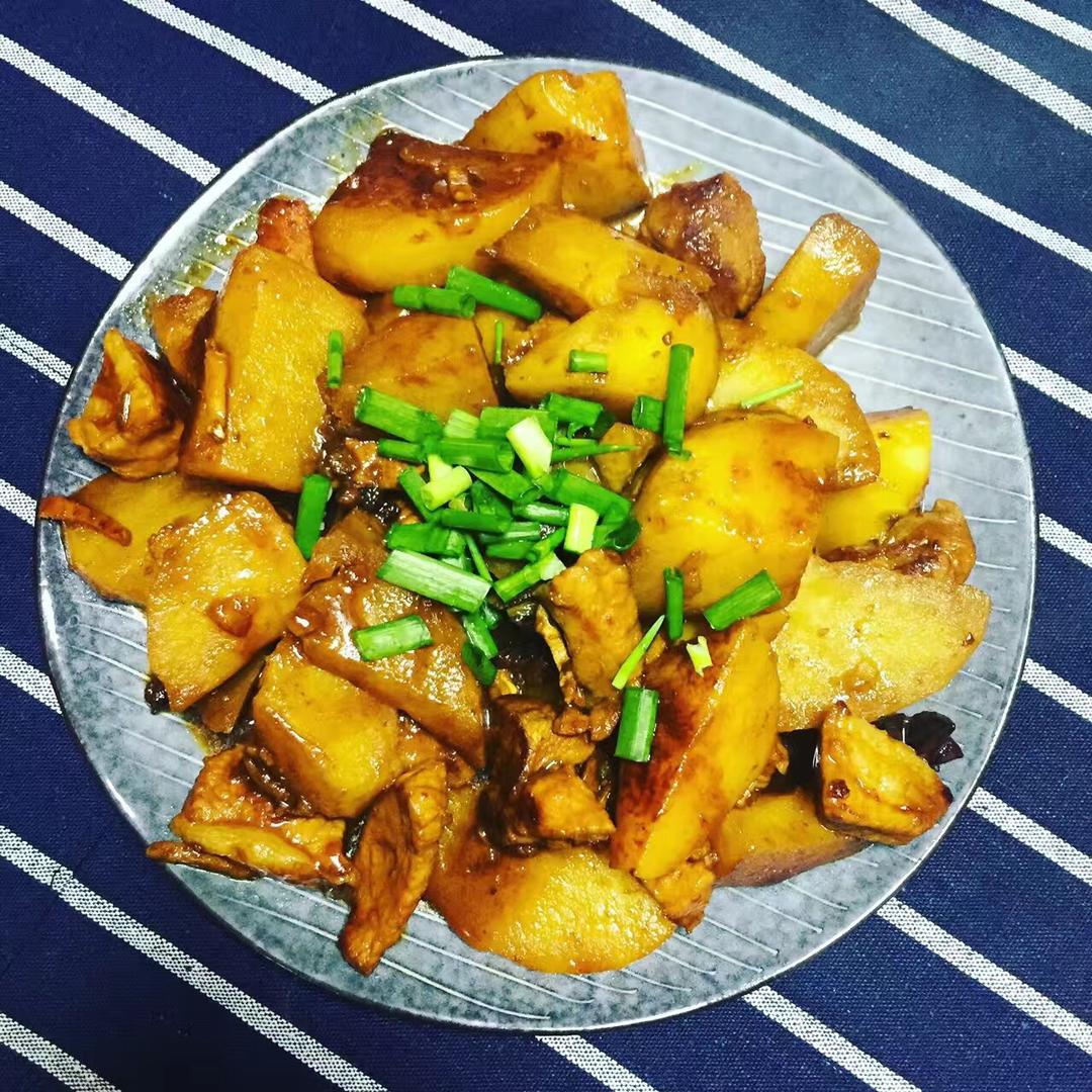土豆烧肉