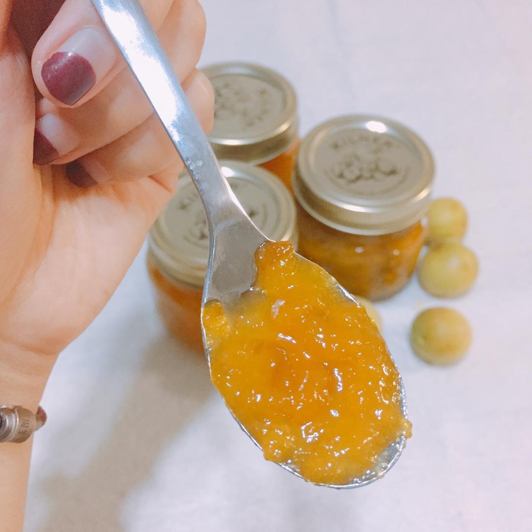青梅果酱