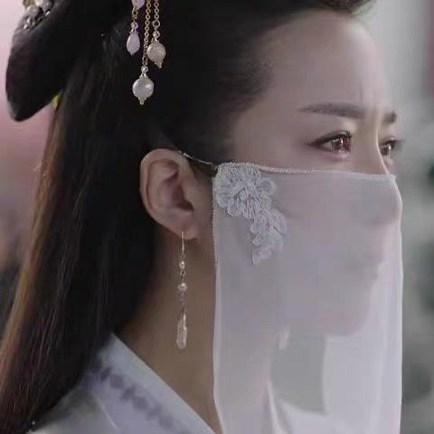 风动鸣韵帆