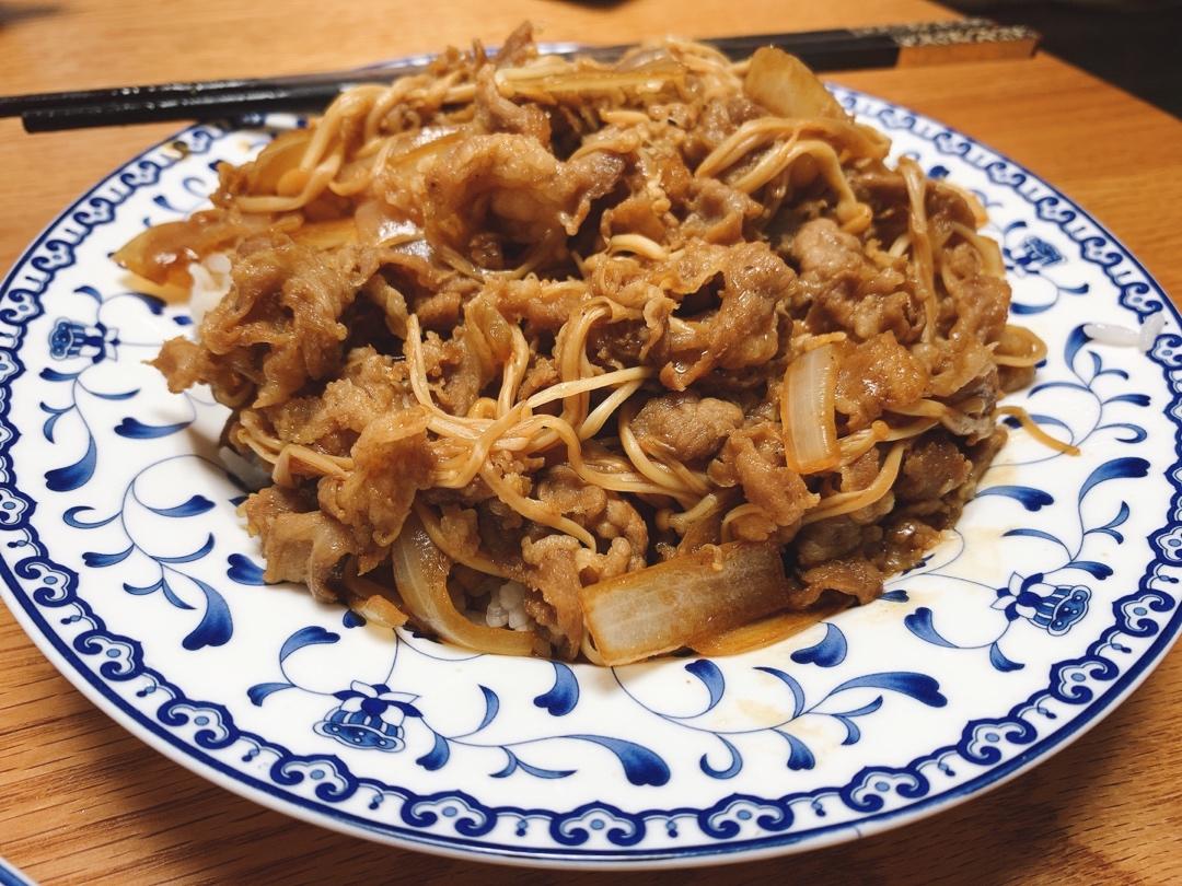 好吃到舔碗底的土豆肥牛拌饭