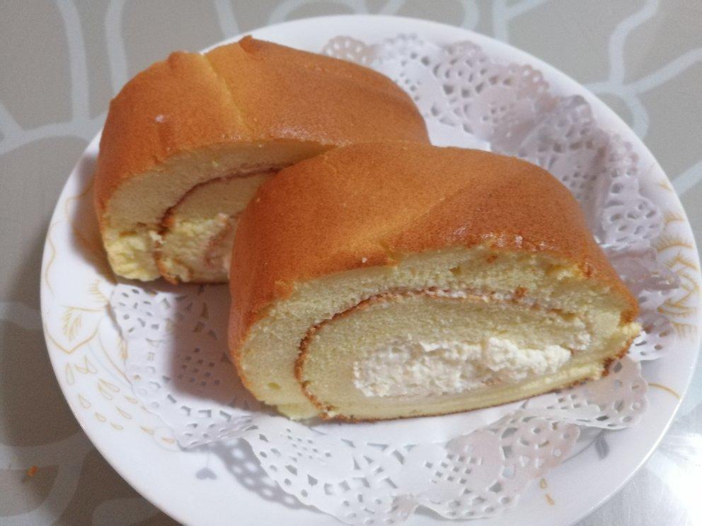 超详细的瑞士卷奶油蛋糕卷原味蛋糕卷的制作方法 饱满不掉皮不开裂（附模具换算方法）