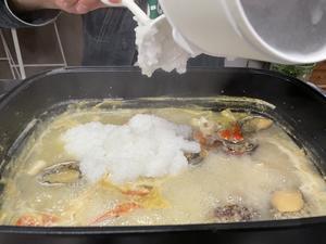 粥底海鲜火锅的做法 步骤4