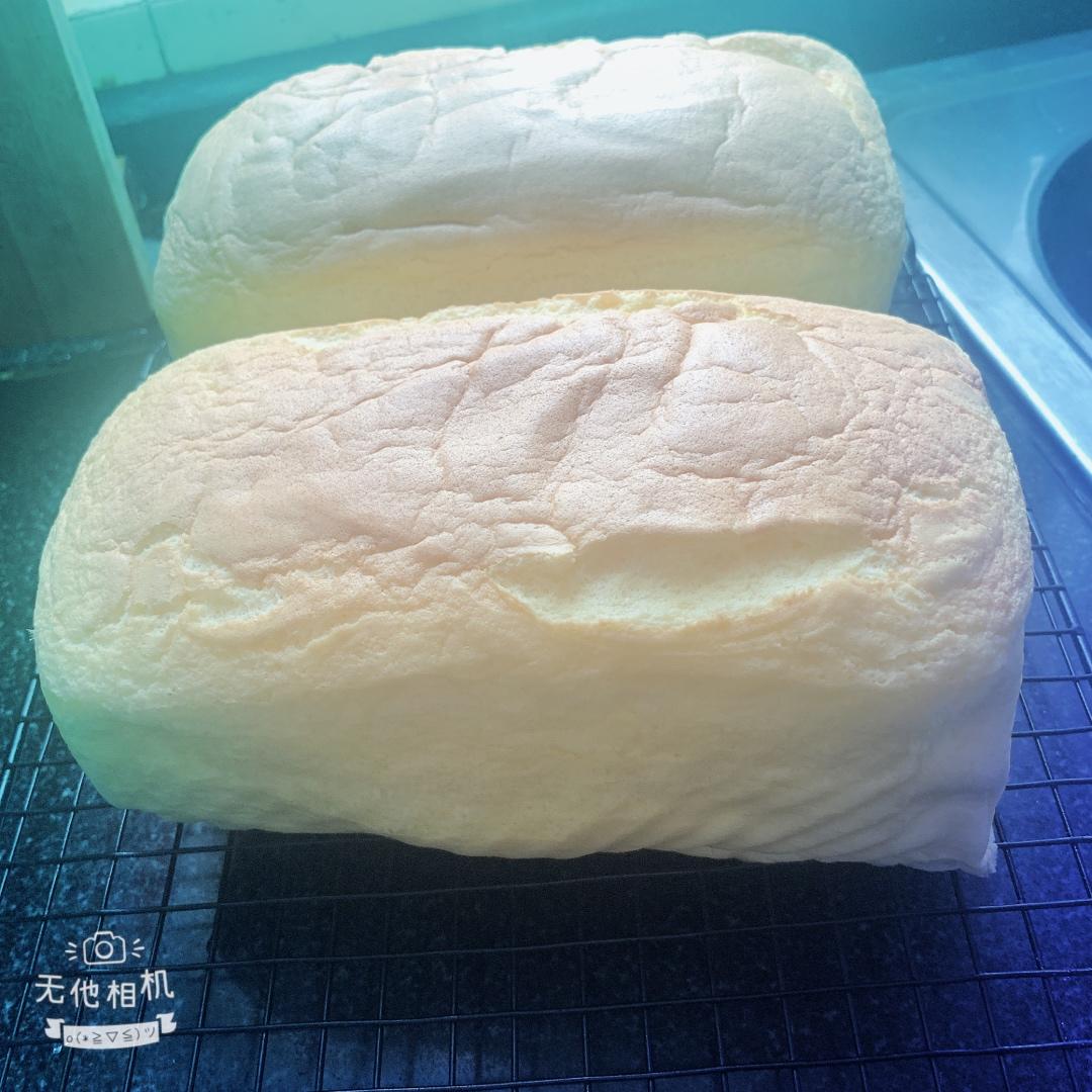 堪比柯基屁股
爆浆芝士🧀古早蛋糕