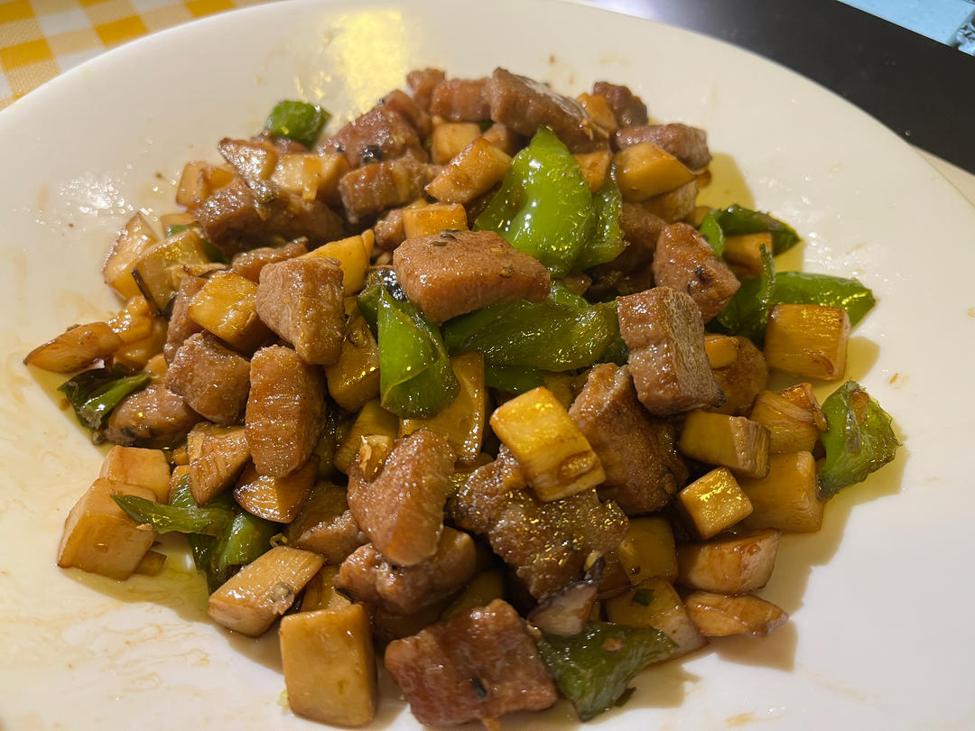 黑胡椒杏鲍菇牛肉粒