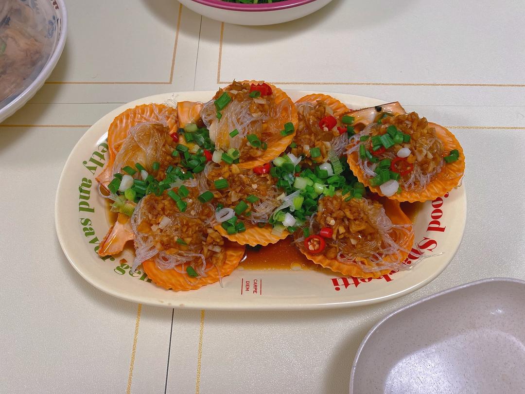 媲美大排档丨蒜蓉粉丝蒸扇贝