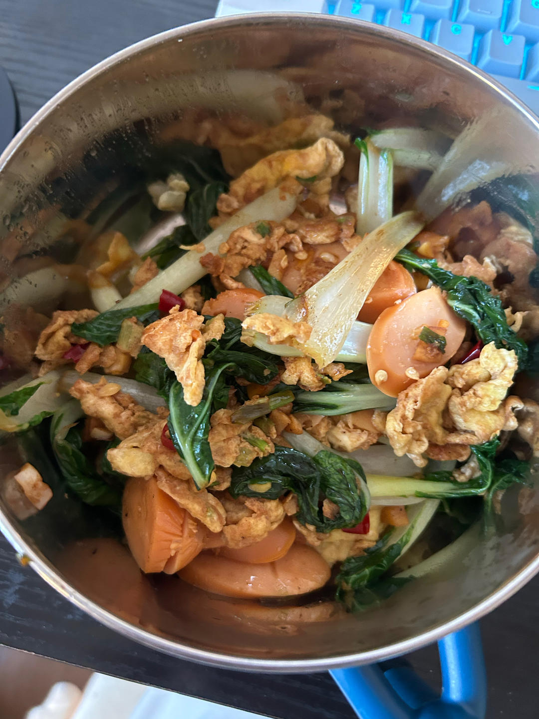 最快手的小白菜火腿炒鸡蛋