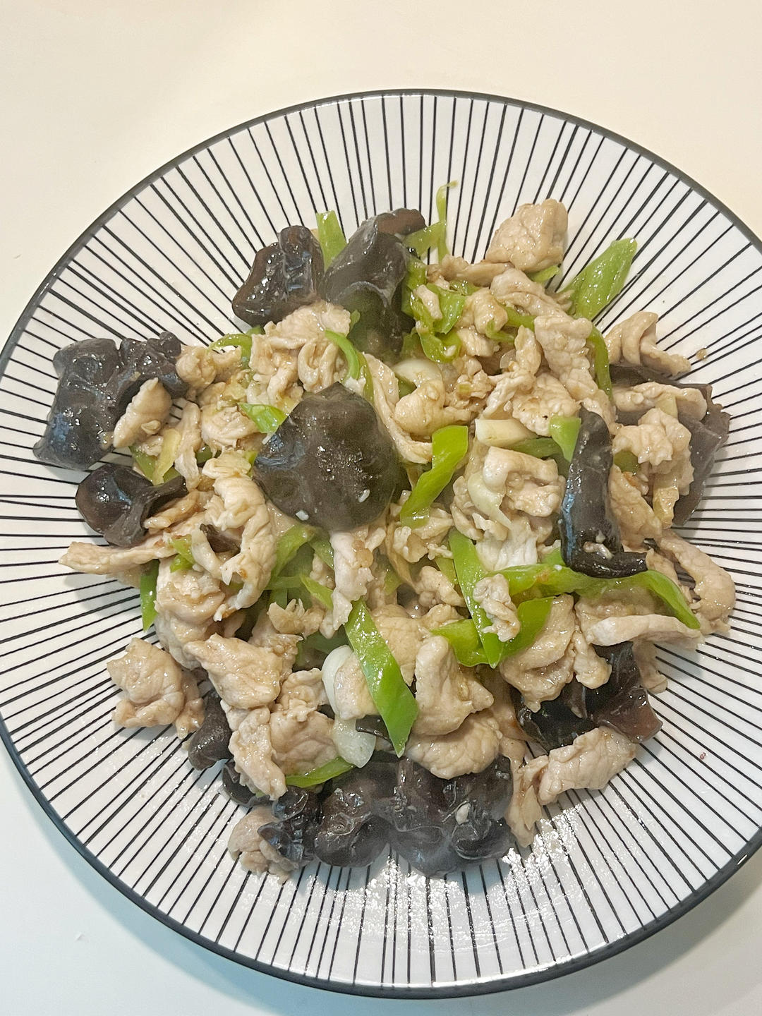 青椒木耳肉片_超级下饭的做法