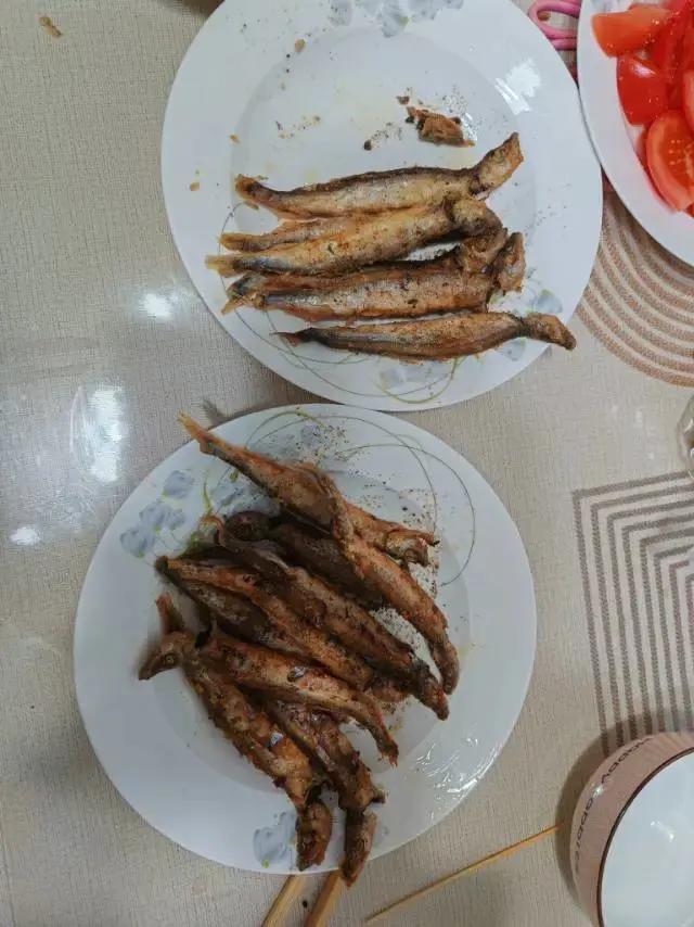 香煎多春鱼