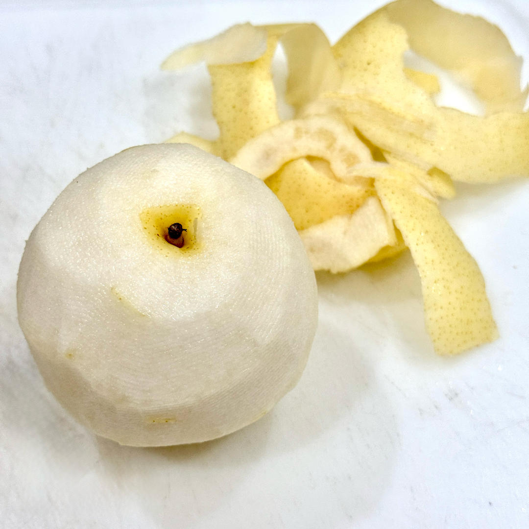 白萝卜雪梨水--咳嗽食疗