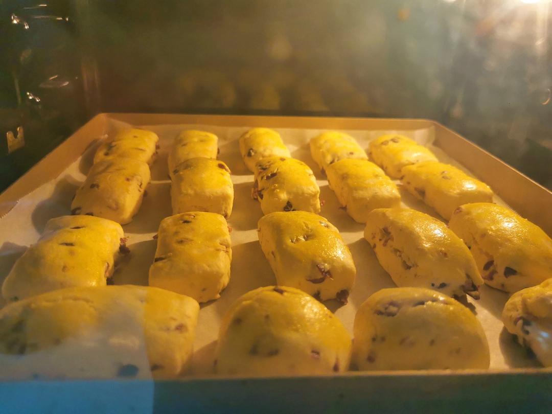 蔓越莓司康（英式甜品届的扛把子）