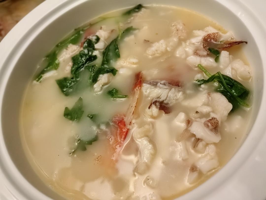 浓汤东星斑滚丝瓜