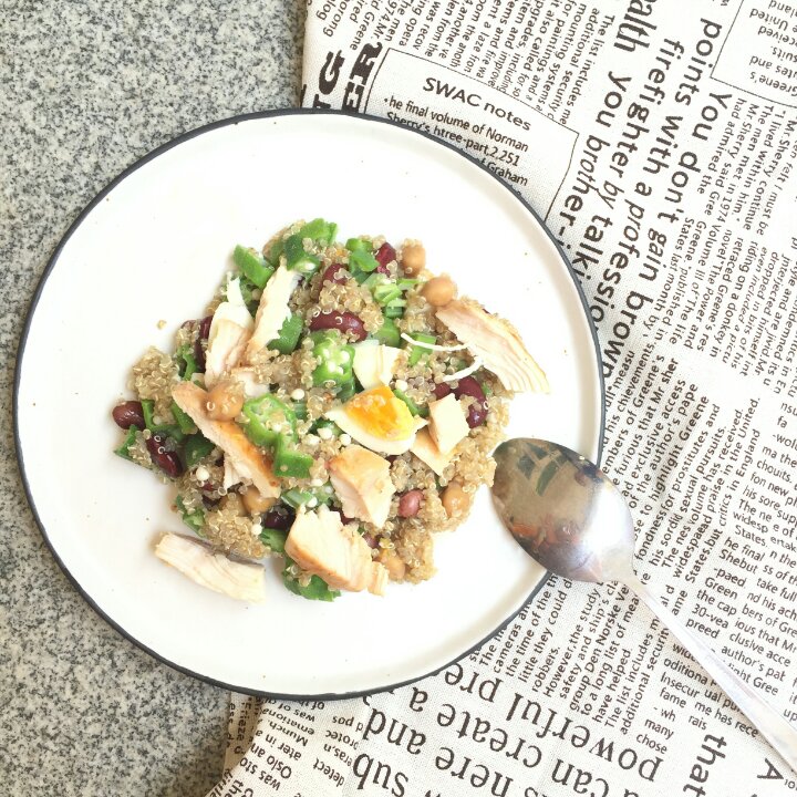藜麦鸡胸肉沙拉