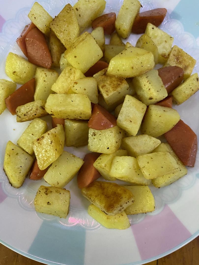 香辣过瘾的孜然土豆火腿，比路边摊还好吃