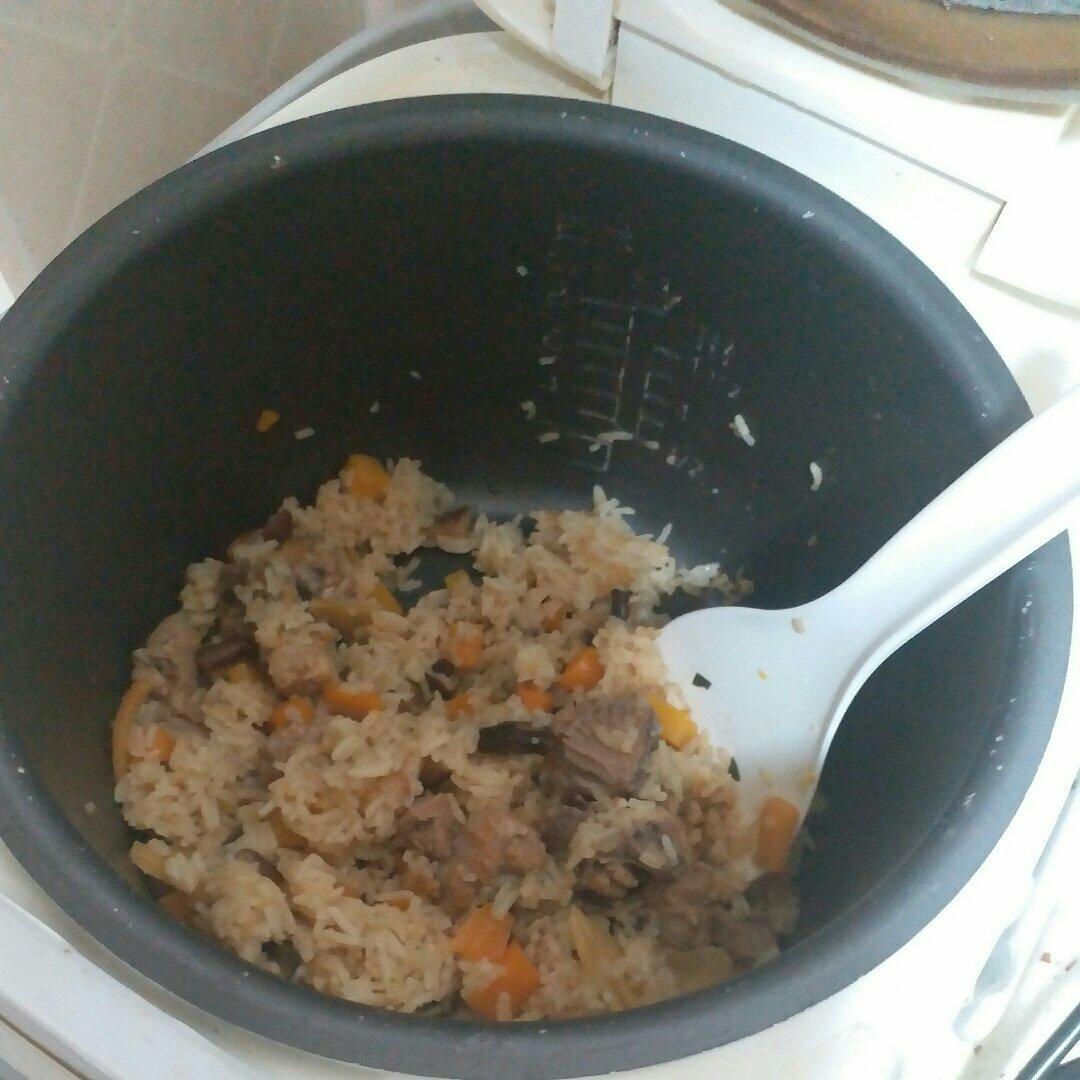 喷香排骨焖饭（爆好吃）