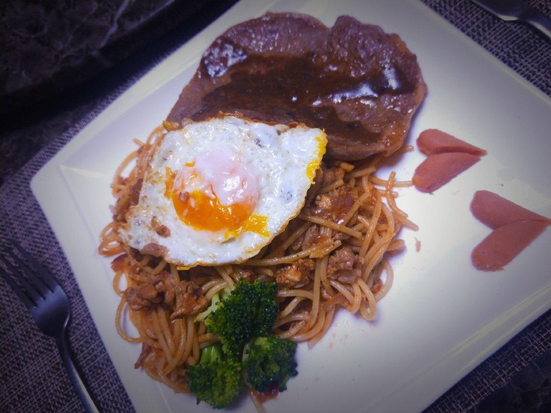 番茄肉酱意大利面