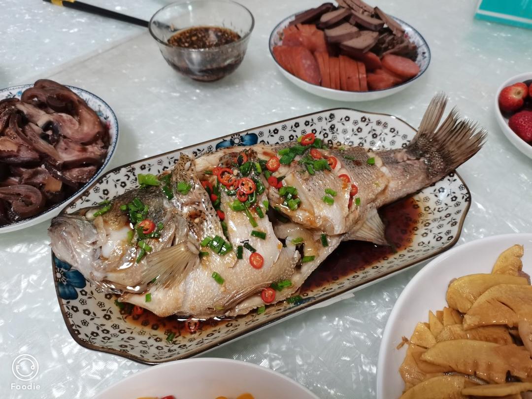 清蒸鲈鱼