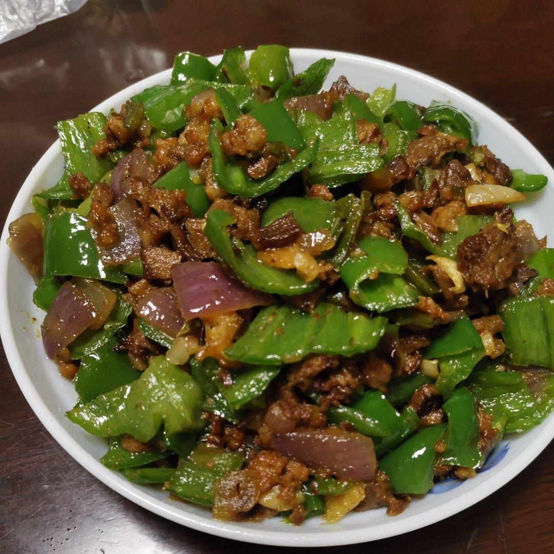青椒洋葱炒牛肉丝